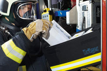 Lade das Bild in den Galerie-Viewer, Dräger Brandfluchthaube Parat 5510