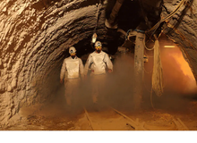 Lade das Bild in den Galerie-Viewer, Dräger Oxy 3000/6000 Sauerstoffselbstretter